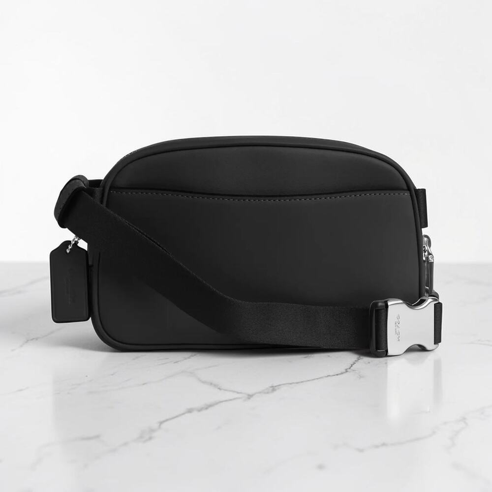 Coach Pace Black Leather Belt Bag CR136 - Picture 2 of 5